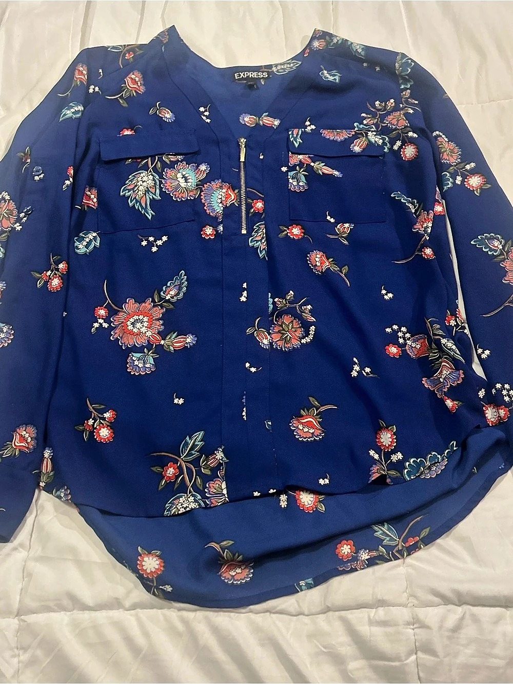 Express Floral Button Down Blouse in Blue Size Medium